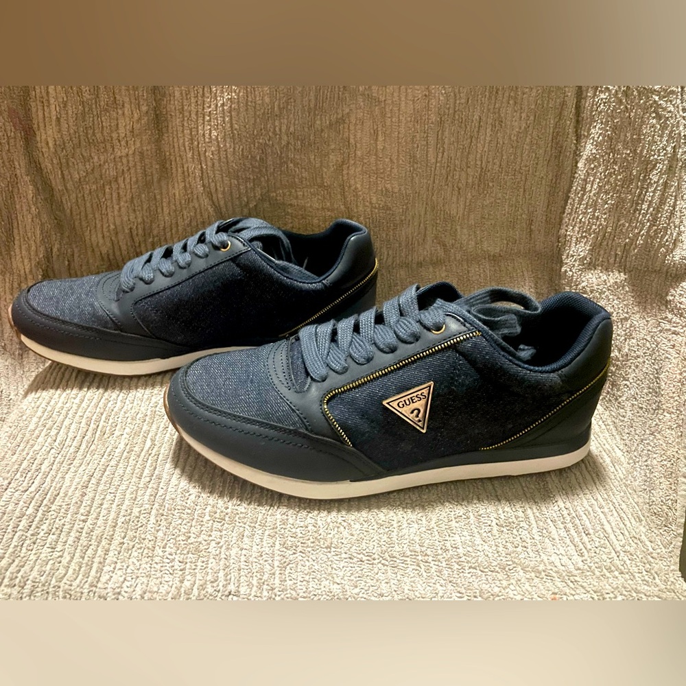 Guess fashion shoes